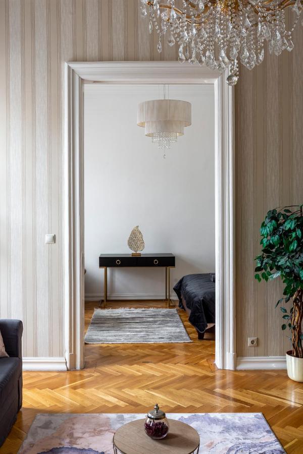 Luxury Central Home Next To The New York Cafe بودابست المظهر الخارجي الصورة